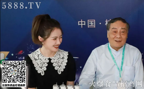 宗慶后表示,杭州是電商之都,是互聯(lián)網(wǎng)經(jīng)濟的主要發(fā)源地 宗慶后表示,杭州是電商之都,是互聯(lián)網(wǎng)經(jīng)濟的主要發(fā)源地